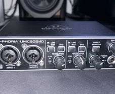 Behringer UMC202HD U-Phoria