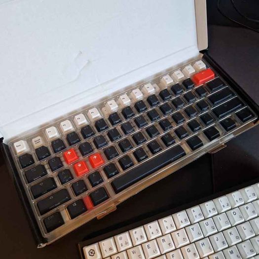 Ducky One 2 Mini 60% Mechanical Keyboard - Cherry MX Red