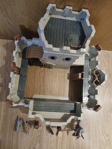 Playmobil Castle Novelmore 70220 and 70222