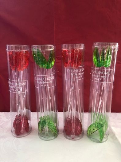 Partyware, napkin rings & cocktail stirrers