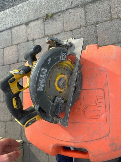dewalt circular saw