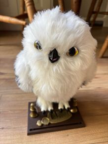 Hedwig Owl - moves and makes sounds