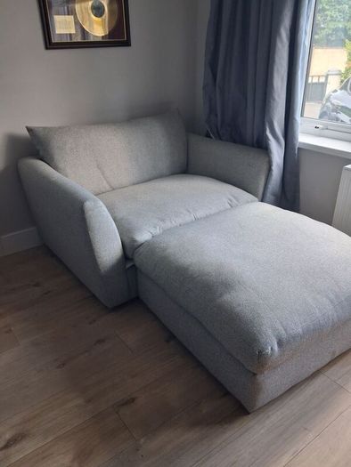 Whitemeadow Loveseat snuggler with matching ottoman