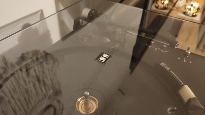 Class Technics SL-2000, full manual turntable. Legend brushless motor.