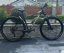 cannondale hardtail mountain bike