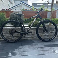 cannondale hardtail mountain bike