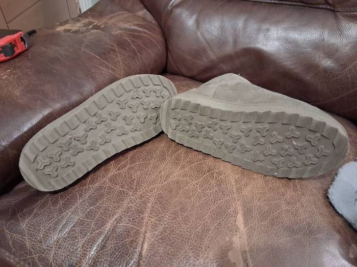 footware eur 2 each