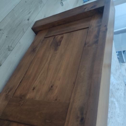 Bedframe and matching lockers available