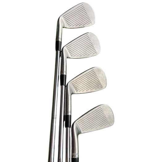 Titleist 735.CM Irons / 4-Pw / Dynamic Gold S300 Stiff