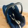 Maxi cosi pebble & isofix base. Suitable from new born Image 2