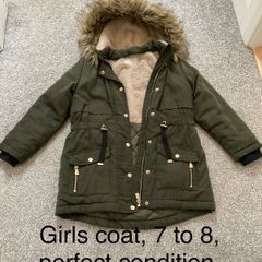 Girls coat, 7 to 8, perfect condition