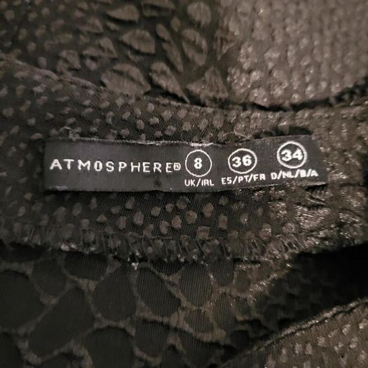 Atmosphere black top, Size 8