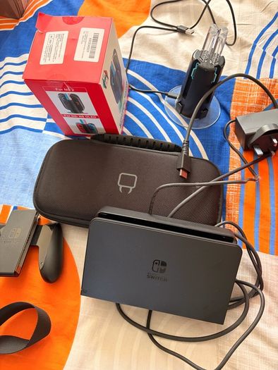 Nintendo Switch OLED includes console, 13 Games and Lots of Accessories/ additions