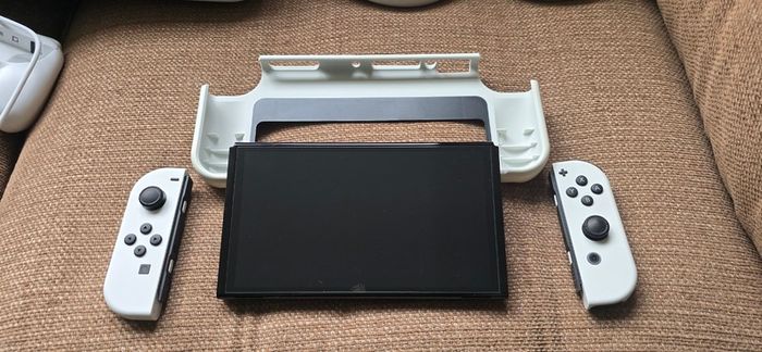 Nintendo Switch OLED White version