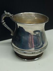 Vintage solid silver Irish cup, fully hallmarked Dublin.