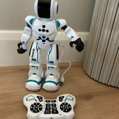 Robot-toy