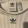 addidas top Image 2