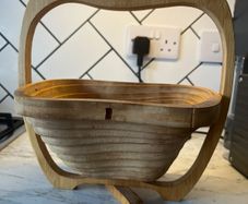 Fruit bowl and pot stand