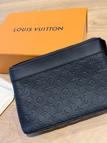 Louis Vuitton Pochette Voyage Souple