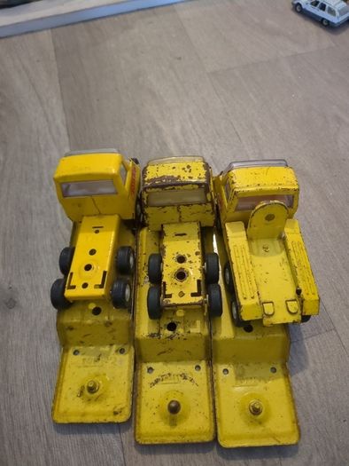 Vintage 1970s Tiny Tonka Pressed Steel Truck & Lowboy Trailer