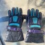 Winter Gloves Image 2