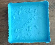 Kinetic sand tray