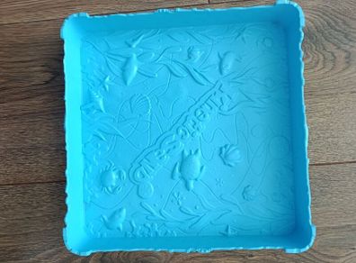 Kinetic sand tray