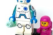 Lego ANDROID NURSE Minifigure Lego Series 26 Lego Minifigure