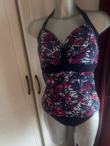 BNWT Zoggs Swim Shapes Flatter Enhance Support Tankini set size UK12 cup UK34F EU75F Postage included