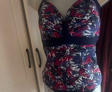 BNWT Zoggs Swim Shapes Flatter Enhance Support Tankini set size UK12 cup UK34F EU75F Postage included