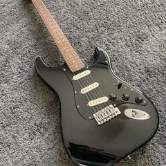 Fender SQUIRE SE Stratocaster 2007 + Extras