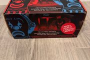 Funko IT Pennywise 812 Deadlights Hot Topic Exclusive Collector Box Vaulted