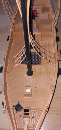 Playmobil Pirate Raiders' Ship, specifically set number 6678