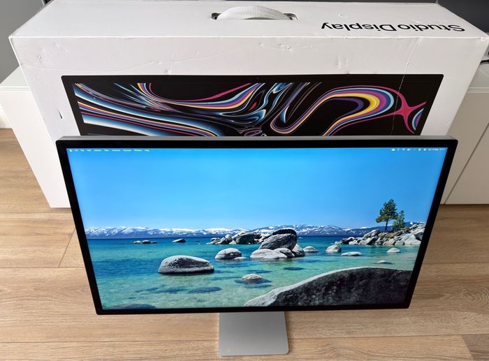 Apple Studio Display 27 inch Excellent Condition Box Included
