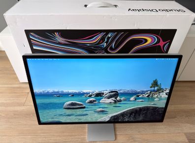 Apple Studio Display 27 inch Excellent Condition Box Included
