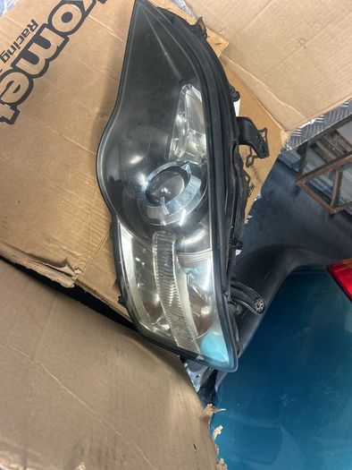 subaru legacy headlights pair