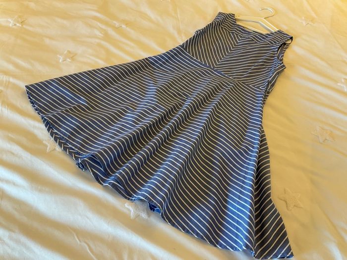Gorgeous Girls Benetton summer dress nautical blue and white stripe 7 8 9