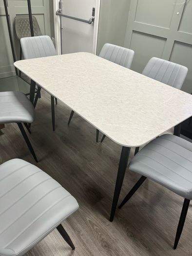 Quick sale - Kitchen table