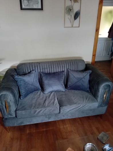 3 seater sofa / 2seater sofa