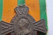 Netherlands: Commemorative War Cross 1940-1945, on original ribbon mount