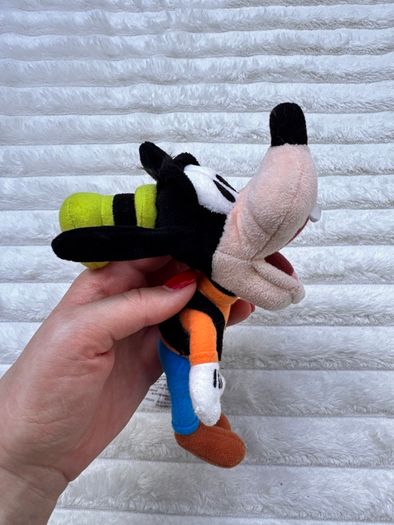Disney Parks Store Goofy Plush Approx. 15 cm. opened mouth Used Please see photos