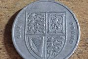Great Britain UK 2008 One Pound Elizabeth II Coin, Royal Shield - free standard postage