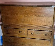 Antique storage unit
