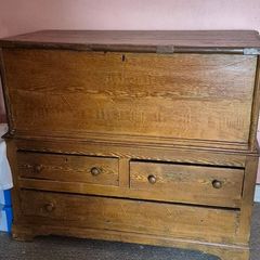 Antique storage unit