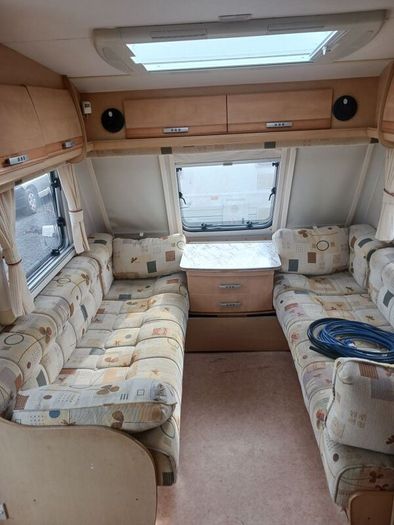 2005 bailey senator caravan fixed bed