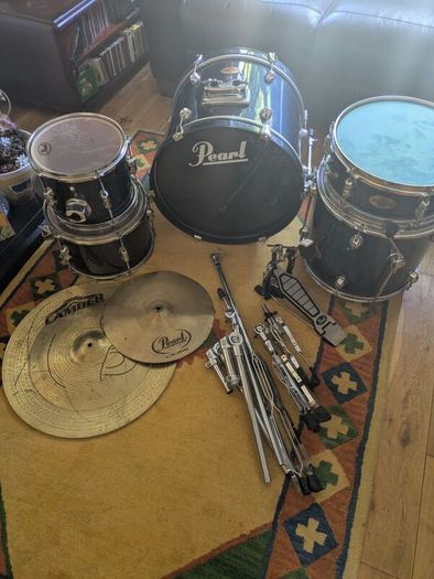 Partial Drum Kit (Pearl Target)