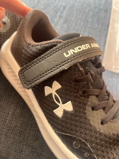 Trainers kids (UK-2.5  EUR-35) Under Armour