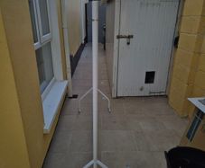 clothes rail