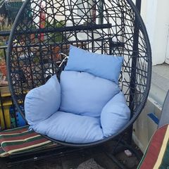 egg chair