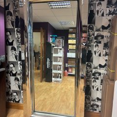 Full length salon Styling unit